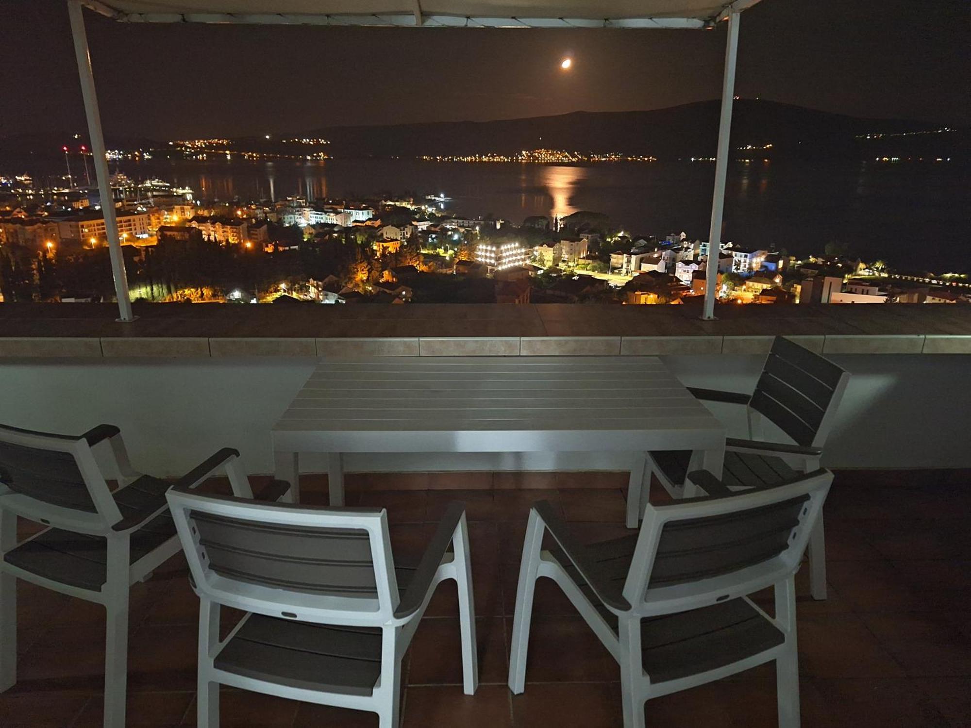 Adriabay Studio Tivat Exterior foto